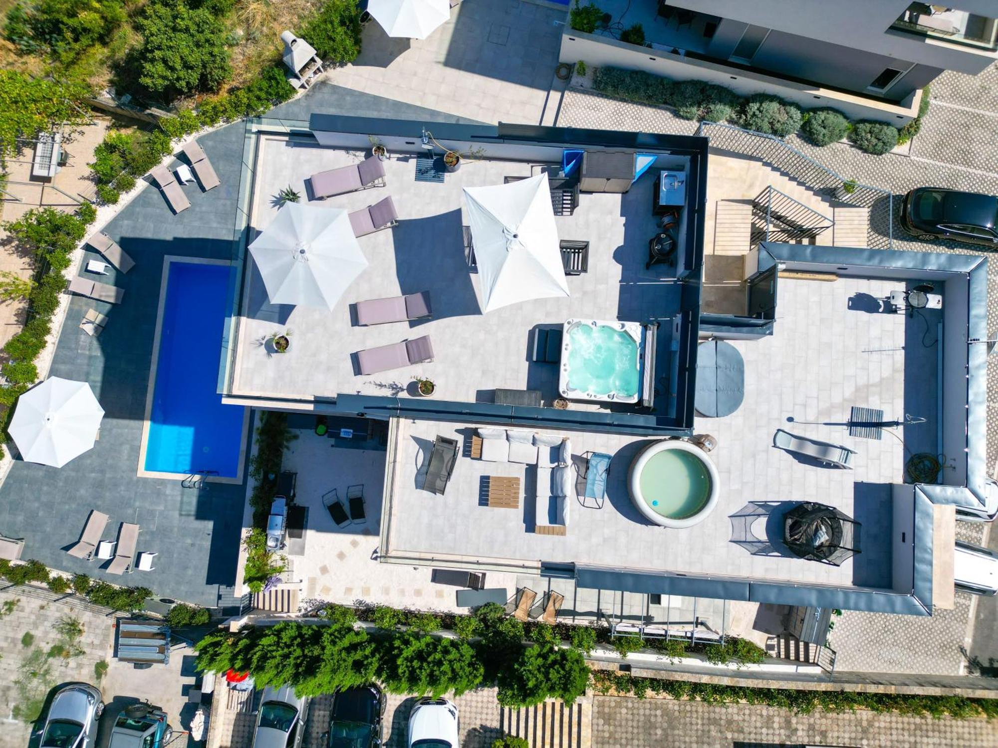 Apartment Alegria In Okrug With Heated Pool, Sea View, Jacuzzi, Wifi Τρογκίρ Εξωτερικό φωτογραφία